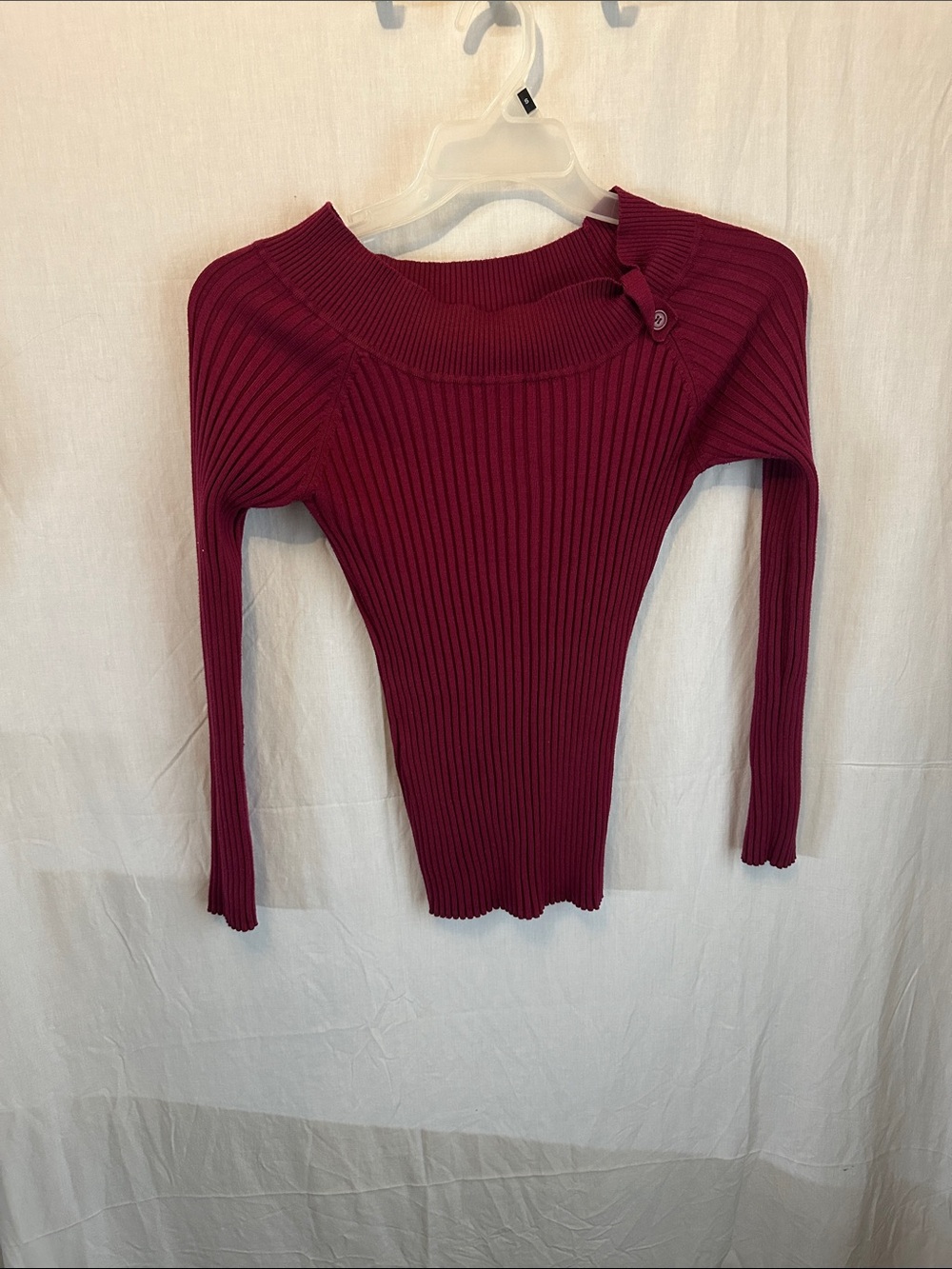 Hooked Up by IOT Ribbed Knit Top in Burgundy